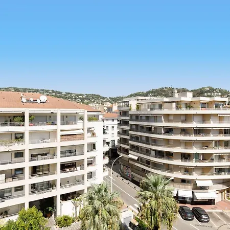 Royal Palm Yourhosthelper