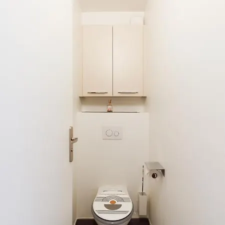 Royal Palm Yourhosthelper * Cannes