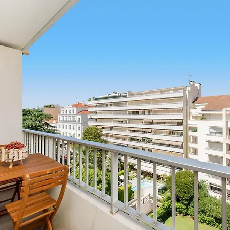 Royal Palm Yourhosthelper Apartman