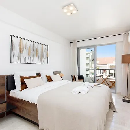 Royal Palm Yourhosthelper Cannes